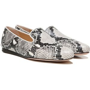 New in box Veronica Beard snakeskin leather loafer HP 🎈